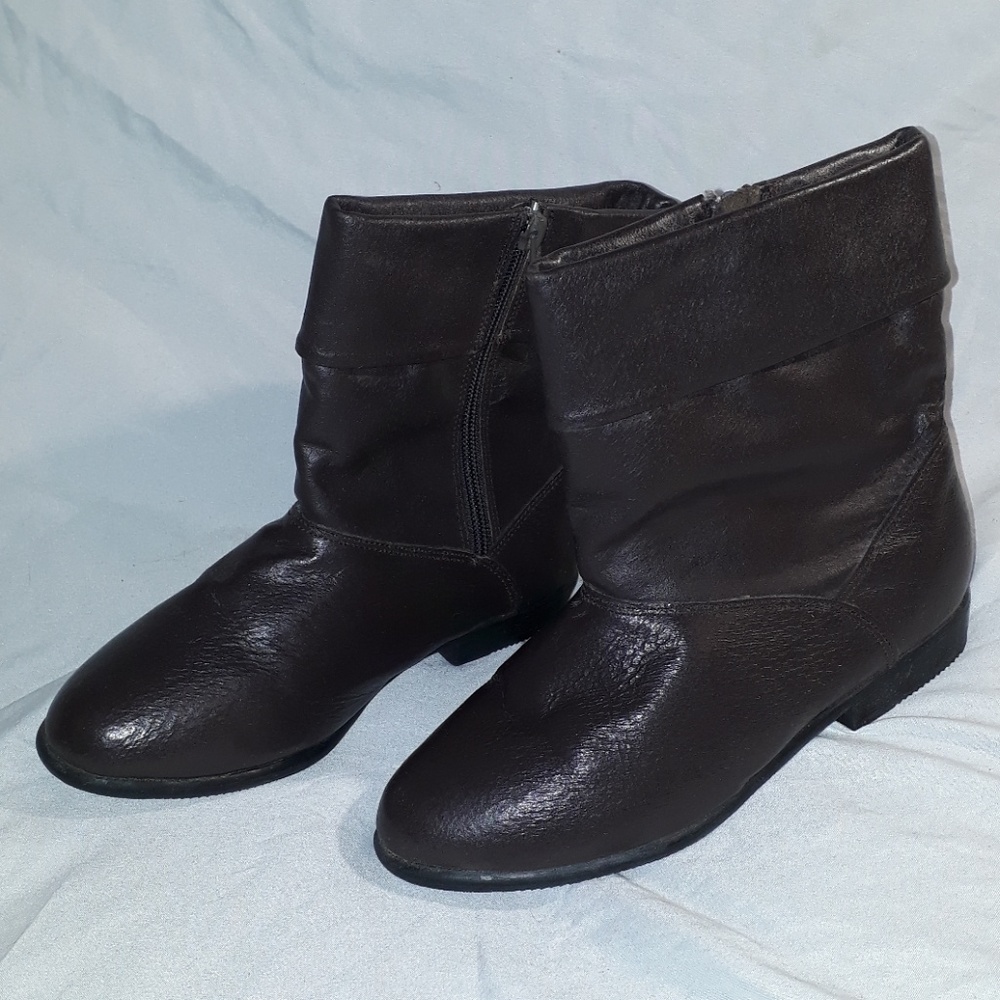 Genuine Leather Zipper Side Boots Size 6M